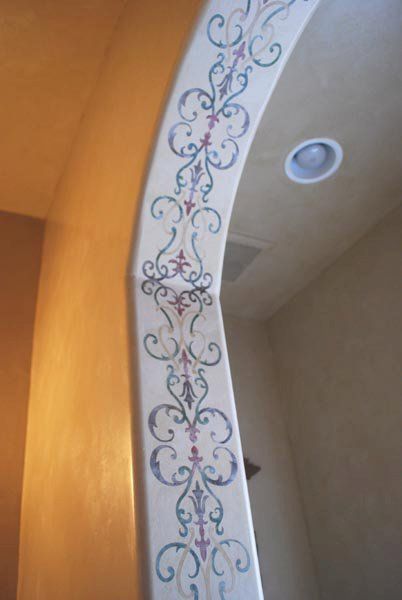 Painted Wall Arch Border Stencils from Modello Custom Stencils - via Julie Young Walls With Borders, Decorative Arches In Home, Painted Archway Mural, Paint Borders On Walls, Wall Arch Decor, Archway Stencil Ideas, Diy Wall Border Ideas, Painted Wall Border Ideas, Painting Archways