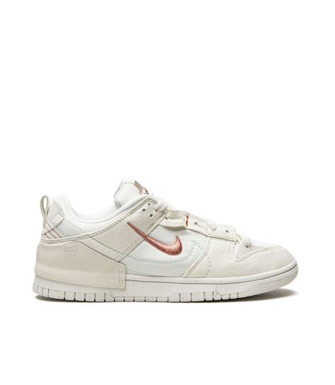 Disrupt 2 Pale Ivory, Nike Dunk Low Disrupt 2, Nike Dunk Low Disrupt, Dr Shoes, Nike Basketball Shoes, Nike Sneakers Women, Cute Nikes, Brown Sneakers, Swoosh Logo