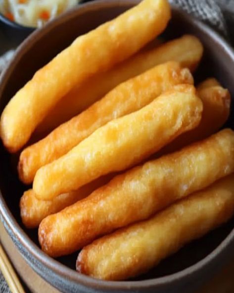 Chinese Doughnut Sticks Recipe | How to Make Youtiao Easily Youtiao Recipe, Chinese Donut Recipe, Chinese Doughnut, Chinese Donuts, Chinese Restaurant, Breakfast For Dinner, Donut Recipes, Breakfast Treats, Breakfast Dishes