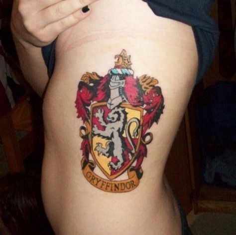 Minion Tattoo, Crest Tattoo, Hp Tattoo, Potter Tattoo, Gryffindor Crest, Movie Tattoos, Harry Potter Tattoos, Harry Potter Tattoo, Harry Potter Gifts