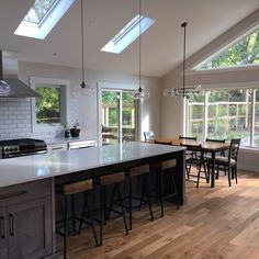 Susan Yeley Homes on Instagram: “Some after images of a split level remodel. What was once choppy and dark is open and bright. ❤️ your home.” Split Level Design, Split Level Kitchen, Bi Level Homes, Split Level Remodel, Split Foyer, Living Room Decorating Ideas, Split Level House, Living Room Decorating, Level Design