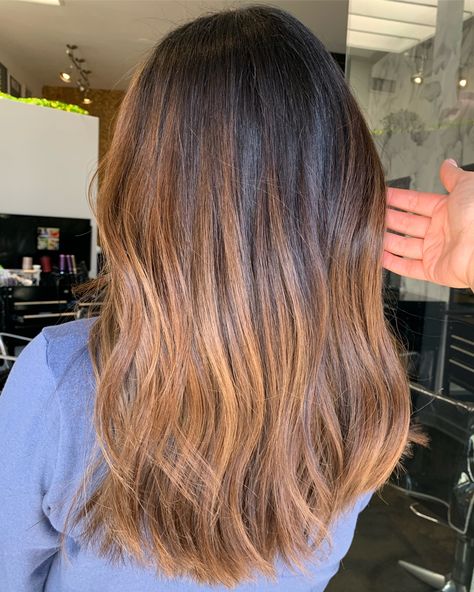 Sun Kissed Hair, Color Streaks, Bronde Balayage, Dimensional Blonde, Redken Color, Ombre Highlights, Hair Color Streaks, Balayage Ombre, Cute Friend Pictures