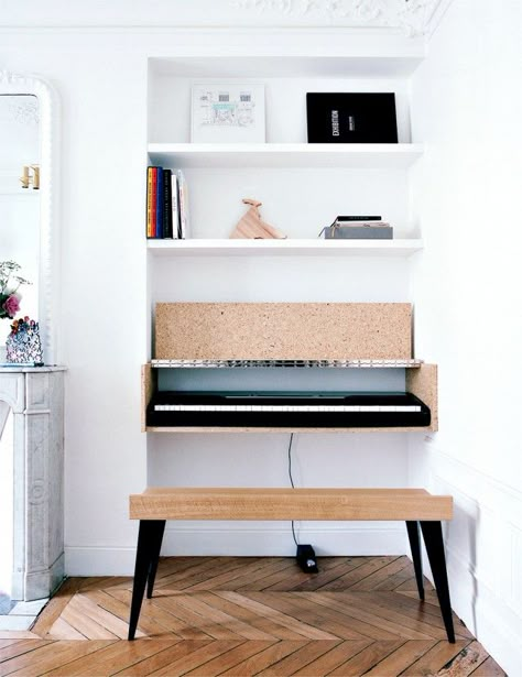 An alcove is the perfect place to set up a keyboarding corner. A simple built-in case is far more polished than a foldable stand. Anyone up for a sonata? Sinnerlig Ikea, Osb Design, Piano Living Rooms, Piano Desk, Piano Decor, Music Corner, Piano Room, Book Shelf, Home Tour