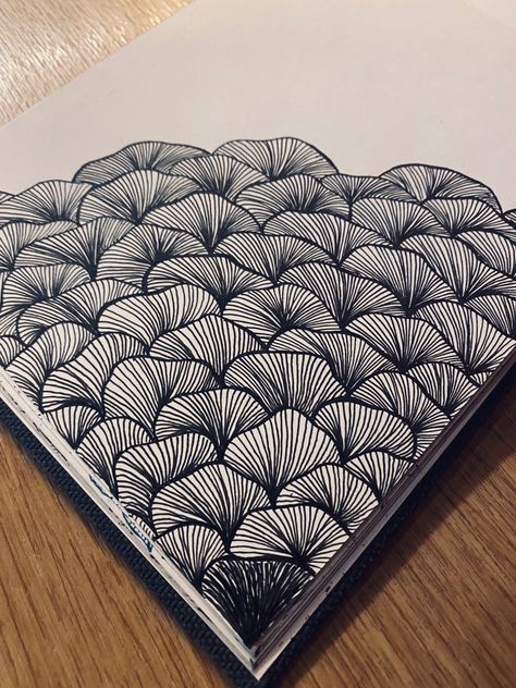 Repetition Drawing Ideas, Pen Art Doodle Easy, Repetitive Doodles, Whole Page Doodles, Repetition Art Drawing, Aesthetic Zentangle, Easy Sharpie Drawings, Sharpie Drawings Ideas, Fun Patterns To Draw