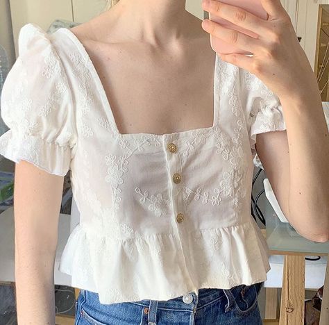 Fashion Top Outfits, Trendy Fashion Tops, Casual Day Outfits, Korean Fashion Dress, Quick Outfits, Easy Trendy Outfits, Crop Top Outfits, Short Sleeve Tops