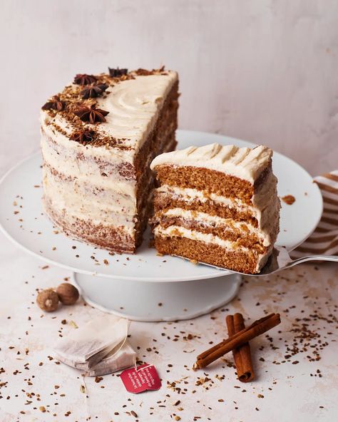 Chai Cake with Brown Butter Cream Cheese Frosting | Bonni Bakery Chai Cake Recipe, Bonni Bakery, Brown Butter Cream Cheese Frosting, Brown Butter Cream Cheese, Chai Cake, Brown Butter Frosting, Chai Spices, Butter Cream Cheese Frosting, Fall Cake