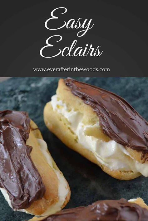 Easy Eclair Recipe, Eclair Pastry, Easy Eclairs, Chocolate Eclair Recipe, Eclairs Dessert, Eclair Recipe, Cream Puff Recipe, Funnel Cakes, Chocolate Eclair