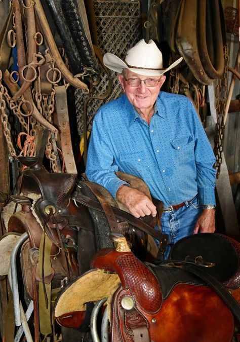 Meet the toughest, oldest of the Saltwater Cowboys - Salisbury Independent Chincoteague Island, Country Ham, Eastern Shore, Sand And Water, Salisbury, Free Travel, Round Up, Beautiful Places To Visit, Live In The Now