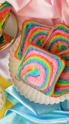 Rainbow Bread, Pastel Cupcakes, Sandwich Ideas, Rainbow Food, Bread Loaf, Fun Baking Recipes, Cute Desserts, Food Videos Desserts, Bread Recipes Homemade