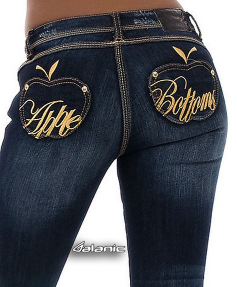 Apple Bottom Jeans Outfits, Baby Phat 2000s, Y2k Curvy, God Embroidery, Y2k Ideas, Apple Bottom Jeans, Gothic Y2k, Chill Fits, Apple Bottoms