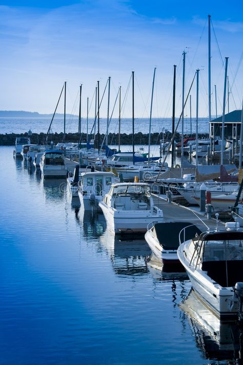 Marina Boats, Marina California, Below Deck Sailing Yacht, Boat Ocean Aesthetic, Boat On Ocean Aesthetic, Boat Marina, Boat In Middle Of Ocean, St Regis, Power Boats