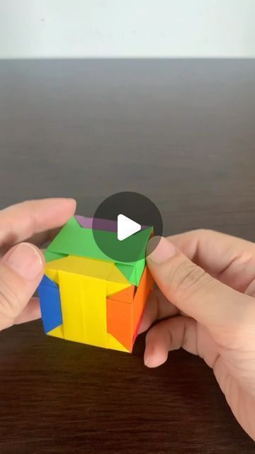 𝘿𝙞𝙚𝙜𝙊𝙧𝙞𝙜𝙖𝙢𝙞 on Instagram: "Cubo / Cube + origami #origami #geometry #artist #paper #diegorigami" 3d Project Ideas, Cube Origami, Origami Game, Cool Origami, Fun Origami, 3d Origami Tutorial, Geometry Projects, Lego Hotel, Origami For Kids