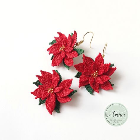 Micro Crochet Flowers, Poinsettia Earrings, Crochet Jewellery, Micro Crochet, Cotton String, Flowers Plants, Crochet Jewelry, Handmade Products, Necklace Handmade