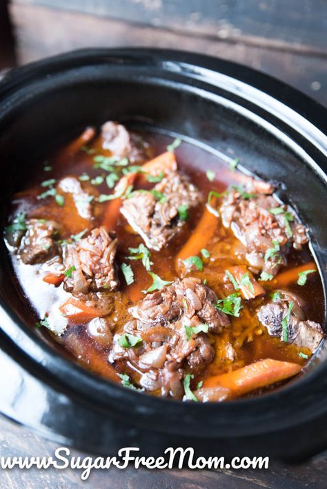 Slow Cooker Low Carb Beef Short Ribs (Paleo, Keto) Keto Short Ribs Recipe, Keto Short Ribs, Short Ribs Recipe Crockpot, Slow Cooker Keto Recipes, Dessert Mousse, Beef Short Rib Recipes, Short Ribs Recipe, Keto Crockpot Recipes, Keto Casserole