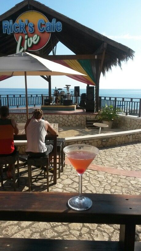 Ricks cafe Jamaica, Rose Wine, Alcoholic Drinks, Champagne, Cafe, Wine, Drinks, Tableware, Glass