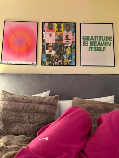 Poster For Above Bed, Frames Above Bed Aesthetic, Above Bed Poster Ideas, Aura Dorm Room, Above Bed Posters, Wall Decor For Bedroom Above Bed, Above The Bed Art, Decor For Above The Bed, Posters Above Bed