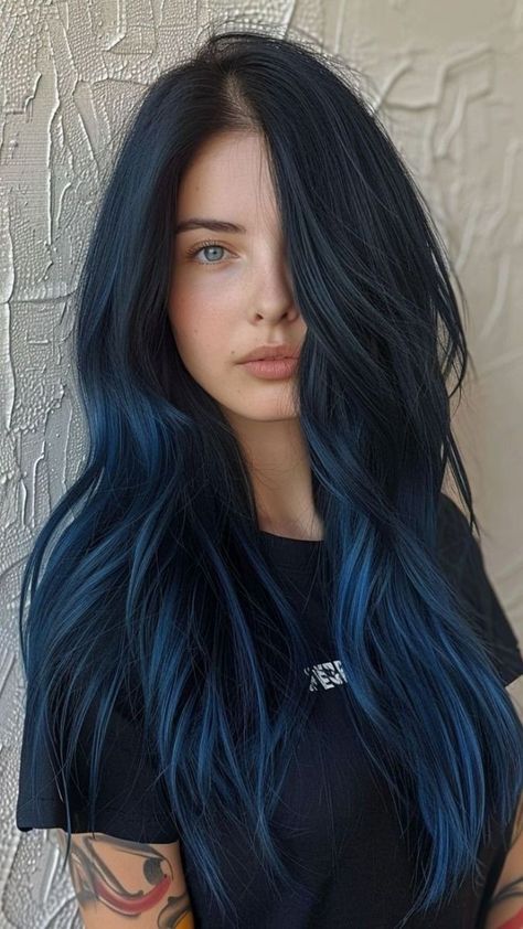 Black Hair Inspiration, Blue Black Hair, Blue Ombre Hair, Dark Blue Hair, Hair Color Blue, Hair Dye Colors, Hair Inspiration Color, Hair Inspo Color, Hair Color Trends