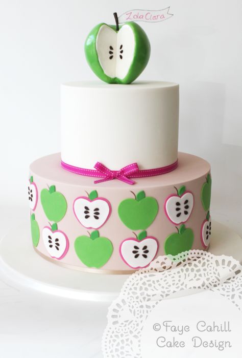 Apple themed first Birthday cake by Faye Cahill Cake Design Dessert Apple, Apple Birthday, Torte Decorate, Decorative Cakes, Gateaux Cake, Themed Birthday Cakes, Just Cakes, Special Cake, Gorgeous Cakes