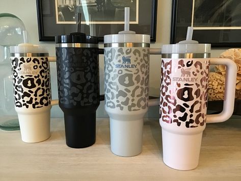 Vinyl Stanley Cup Ideas, Leopard Print Stanley Cup, Leopard Stanley Cup, Leopard Print Tumbler Cups, Stanley Cup Wrap, Stanley Cup Vinyl Ideas, Stanley Cup Vinyl, 40oz Tumbler Ideas, 40 Oz Tumbler Ideas