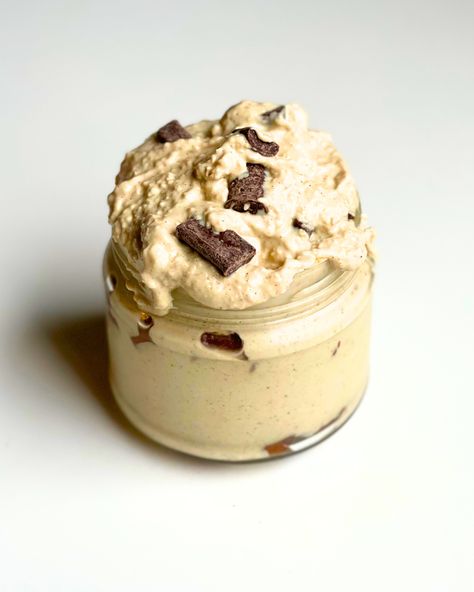 Cookie Dough Overnight Oats Protein Oat Cookie Dough, Cookie Butter Overnight Oats, Cookie Dough Over Night Oats, Chocolate Chip Cookie Dough Overnight Oats, Cookie Dough Protein Overnight Oats, High Protein Vegan Breakfast, Protein Cookie Dough, High Protein Breakfast Recipes, Vanilla Bean Powder