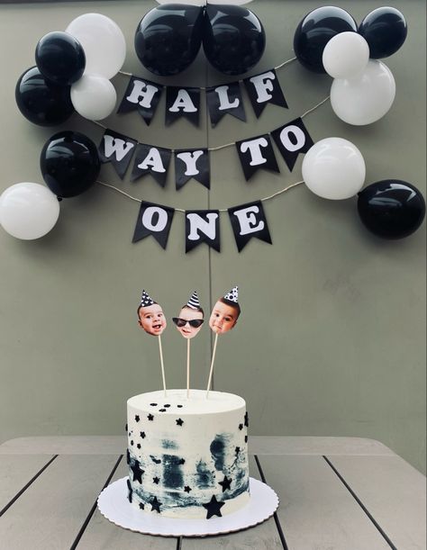 Half Way To One Cake Boy, Half Birthday Ideas For Boys, Half Birthday Ideas, Half Birthday Cake, Half Birthday Baby, Half Birthday Cakes, 6 Month Baby Picture Ideas, Monthly Pictures, Birthday Pics