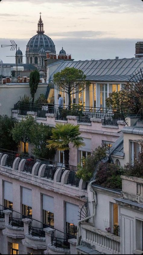 Paris Penthouse, Paris Flat, Paris Rooftops, Parisian Architecture, Apartment Exterior, French Apartment, Paris Home, Parisian Life, Casa Exterior