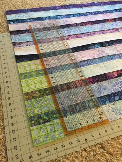 Jelly Roll Race Quilt, Jelly Roll Race, Strip Quilt Patterns, Bargello Quilt, Lap Quilt Patterns, Jelly Roll Quilt Patterns, Crazy Quilt Blocks, Quilting Designs Patterns, Quick Quilt