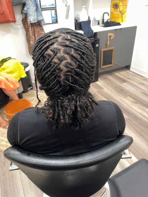 Barrel Twist Loc Styles, Starter Locs Barrel Twist, Loc Styles Barrel Twist, Locs Barrel Twist, Barrel Twist Styles, Starter Loc Styles, Lock Hairstyles, Pretty Updos, Husband Hair