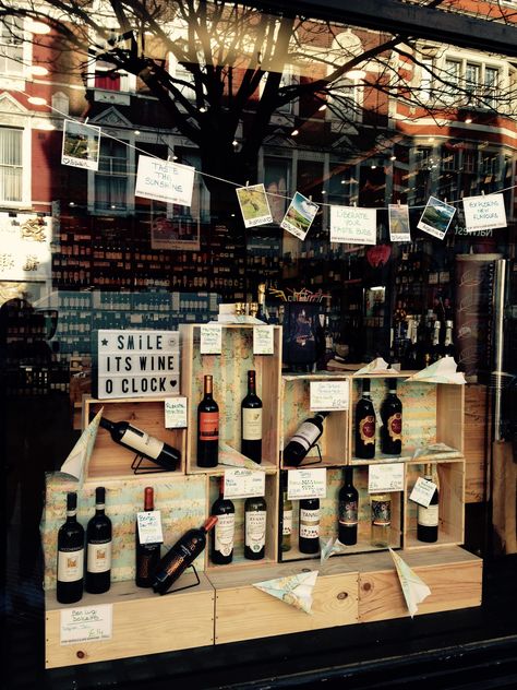 Wine Bar Display Ideas, Winery Window Display, Boutique Wine Shop, Wine Store Window Display, Small Wine Shop Interior Design, Wine Shop Window Display, Wine Window Display, Wine Display Ideas, Wine Boutique Shops