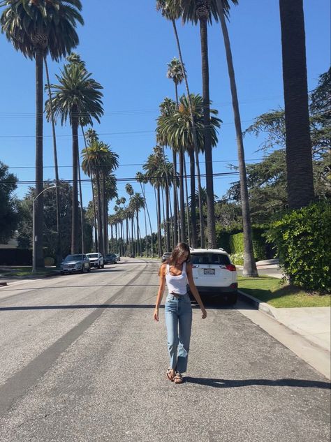 Beverly Hills Los Angeles Model Aesthetic, Beverly Hills Instagram Pictures, Beverly Hills Picture Ideas, California Ig Pics, Los Angeles October Outfits, Beverly Hills Outfit Ideas, California Inspo Pics, 2016 La Aesthetic, Los Angeles Instagram Spots