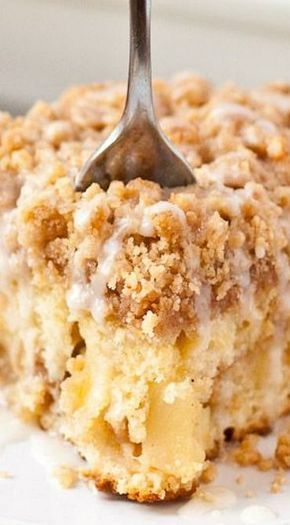 Apple Streusel Coffee Cake Recipes, Apple Crumb Loaf Cake, Coffee Apple Cake, Apple Crumb Cake Recipe Easy, Apple Cake Recipe 9x13, Apple Coffee Cake Recipes Breakfast, Coffee Cake Apple, Apple Spice Coffee Cake, Apple Pie Filling Coffee Cake Recipes