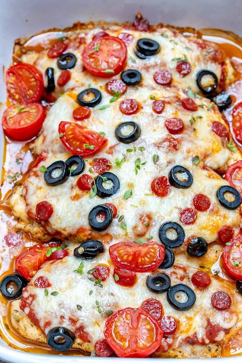 Pizza Chicken Bake, Low Carb Spaghetti, Pizza Chicken, Bake Chicken, New Pizza, Chicken Bake, Carb Dinner, Clean Food Crush, Food Crush