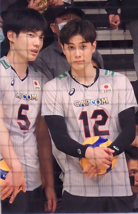 Ran Takahashi Wallpaper, Takahashi Ran, Ran Takahashi, Volleyball Outfit, Volleyball Uniforms, Japan Volleyball Team, Volleyball Poses, Mens Volleyball, Volleyball Quotes