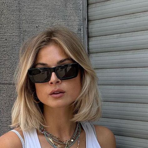 Short Hair With Balayage, Summer Mckeen Hair, Blue Jeans And White Shirt, Alternative Haircuts, Jeans And White Shirt, Mum Hair, Summer Mckeen, Blonde Balayage Bob, Balayage Bob