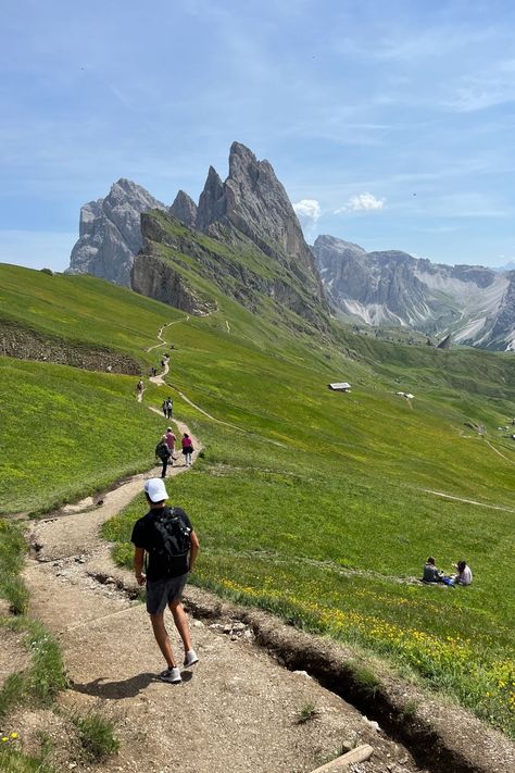 Hiking Dolomites Italy, Dolomites Hikes, Dolomites Aesthetic, Hiking Dolomites, Hiking Italy, Dolomites Hiking, Map Aesthetic, Surf Training, Surfing Hawaii