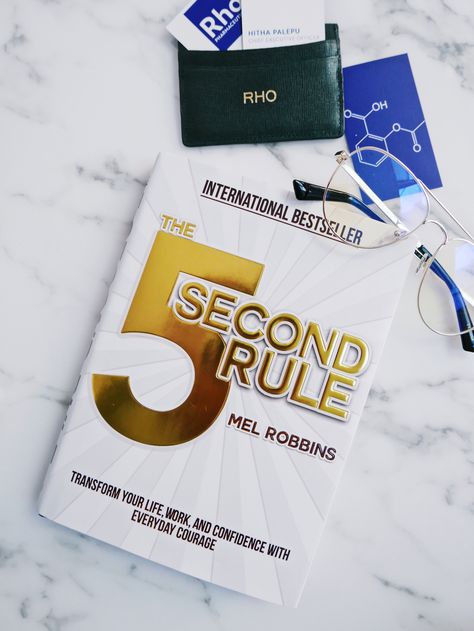 Wake Up Earlier, 5 Second Rule, Become A Morning Person, Be Your Best Self, Book To Read, Full Stop, Mel Robbins, Rich Dad Poor Dad, Recommended Books To Read