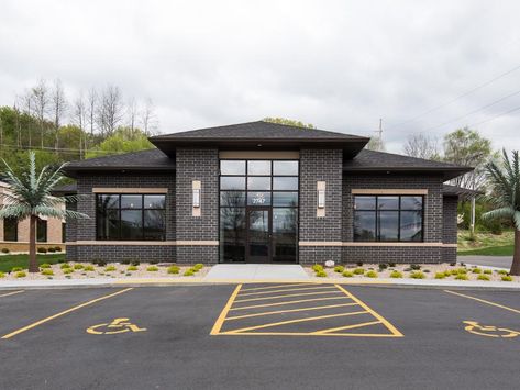 KUJAK ORTHODONTICS Medical Office Building Exterior, Medical Clinic Exterior Design, Exterior Office Building Design, Medical Office Exterior, Dental Office Exterior, Small Commercial Building, Office Exterior Design, Orthodontic Office Design, Outside Office