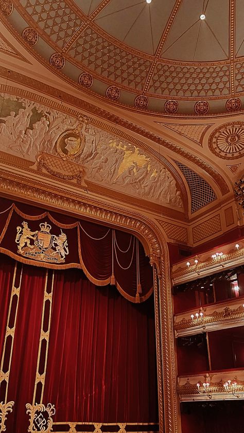 Royal Opera House London Aesthetic, Royal Opera House Aesthetic, Opera London, Opera Aesthetic, Royal Opera House London, Theatre Illustration, Theatre Aesthetic, House In London, Royal Opera House