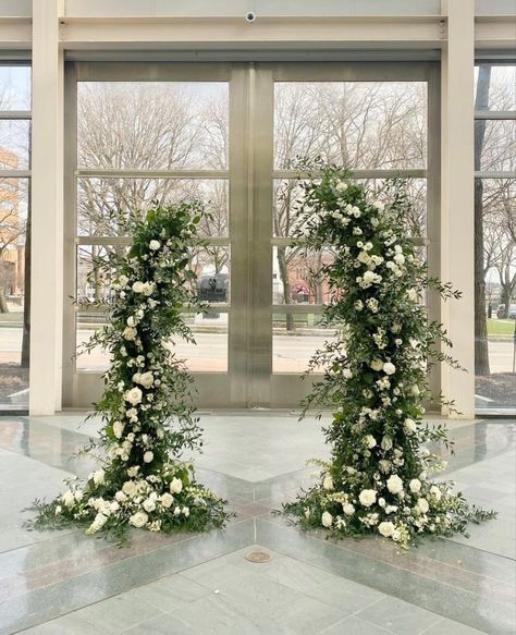 Wedding Flower Archway, Wisteria Wedding, Calamigos Ranch Wedding, Floral Arch Wedding, White Flower Arrangements, Modern Wedding Flowers, Indoor Wedding Ceremonies, White Roses Wedding, Wedding Ceremony Arch