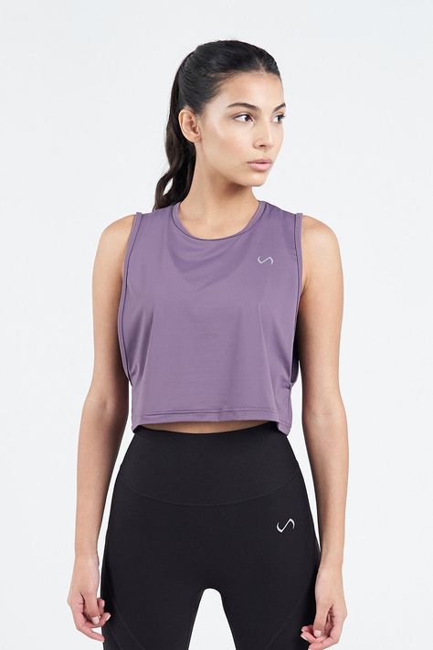 Unique Workout Clothes, Tlf Apparel, Clothing Wardrobe, Gymwear Outfits, Gym Crop Top, Sports Wear Women, Simple Trendy Outfits, Athletic Outfits, Athletic Women