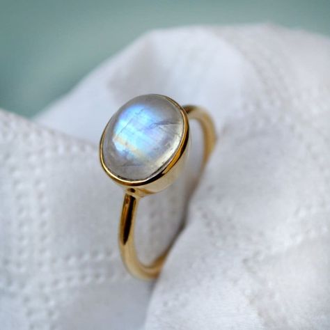 Yellow Gold Moonstone Ring, Moon Stone Ring, Beautiful Gold Rings, Gold Moonstone Ring, Ring Moonstone, Fire Rainbow, Cocktail Jewelry, Artisan Rings, Moonstone Engagement Ring