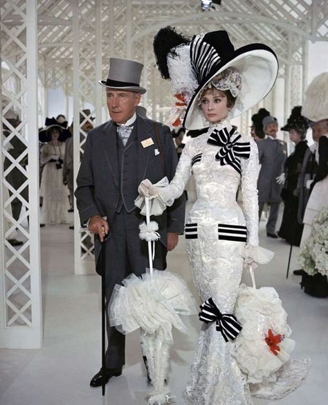 Ascot Outfits, Vogue France, Audrey Hepburn Style, Cecil Beaton, Hepburn Style, Oscar Dresses, Couples Halloween, My Fair Lady, Fair Lady