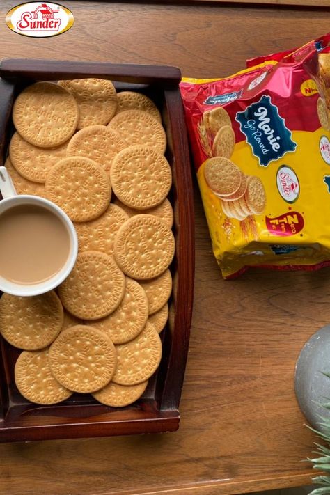 Marie Biscuits, Shoots Ideas, Marie Biscuit, Cookies Branding, Masala Tea, Nice Food, Cute Couple Dancing, Tea Biscuits, Wrestling Superstars