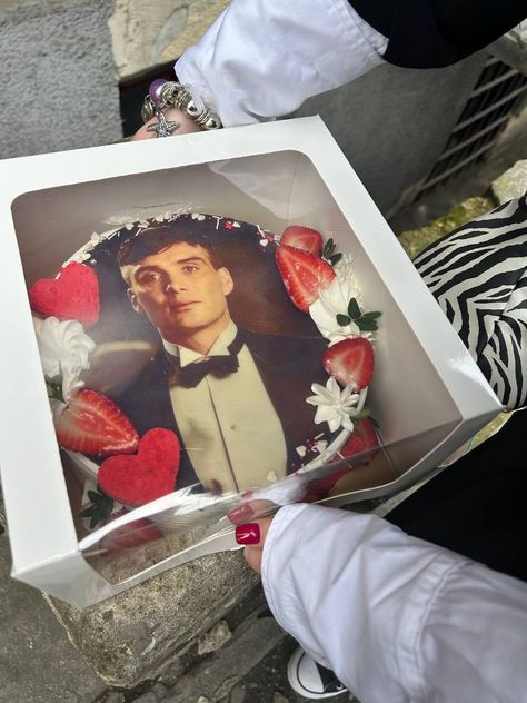 cake with Thomas Shelby Aesthetic Feed, Vanilla Girl, 17th Birthday, Lily Rose Depp, Cillian Murphy, Reminder Quotes, Pretty Cakes, Peaky Blinders, Cake Inspiration