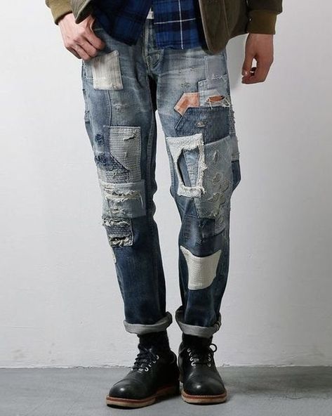 How To Rip Your Jeans, Teenage Clothes, Repair Jeans, Denim Repair, Denim Ideas, Denim Wear, Mens Fashion Casual Outfits, Patched Jeans, Denim Design