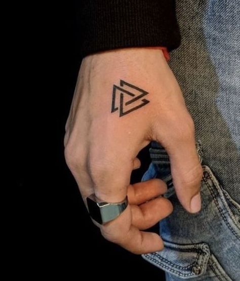 Tatto Valknut Hand -  #Hand #Tatto #VALKNUT Minimal Tattoo Men, Strength Tattoo Ideas, Celtic Band Tattoo, Valknut Tattoo, Meaningful Tattoos For Men, Hand Tatto, Valknut Symbol, Gothic Tattoos, Simple Wrist Tattoos