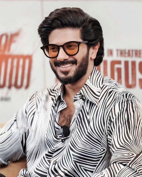 Dulquer salmaan dq Dulquer Salman Aesthetic, Dulquer Salman Photoshoot Hd, Dulquer Salman, South Actors, Dulquer Salmaan, Pink And Black Wallpaper, Bear Drawings, Fashionable Saree, Aesthetic Men