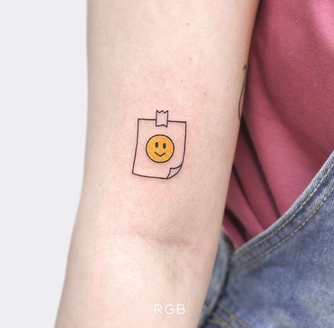 Rip Tattoos For Mom, Smiley Face Tattoo, Petit Tattoo, Cute Little Tattoos, Cute Tiny Tattoos, Cute Small Tattoos, Cool Small Tattoos, Minimalist Tattoos, Funny Tattoos