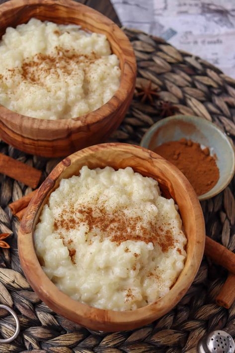 Traditional Cuban Arroz Con Leche Recipe - Fat Girl Hedonist Cuban Rice Pudding, Cuban Rice, American Dinner, Cuban Dishes, Cuban Cuisine, Cuban Food, Cuban Recipes, Creamy Desserts, Rice Pudding