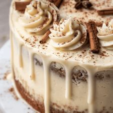 Egg Nog Bundt Cake Recipe, Christmas Spice Cake, Eggnog Buttercream, Easy Christmas Cake Recipe, Spiced Eggnog, Eggnog Cake, Applesauce Cake, White Chocolate Ganache, Christmas Cake Recipes